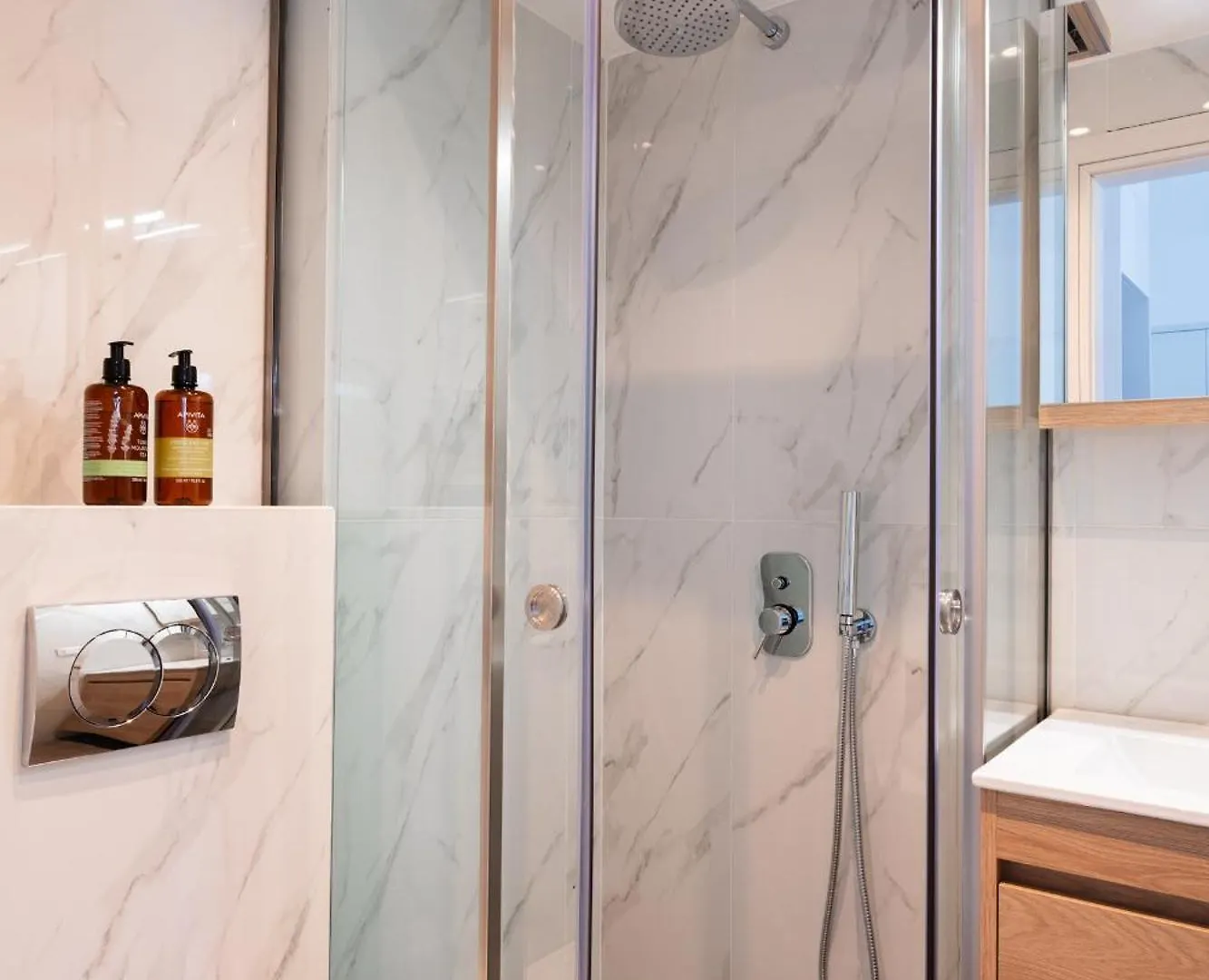 Apartment Velvet Luxury Studios In The City Center By Binobi! Thessaloniki Greece